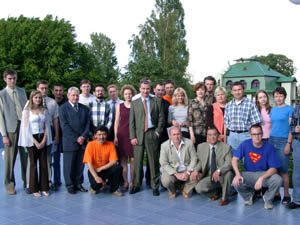 Участники и организаторы Летнего института международных отношений-2003