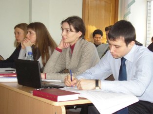 Слушатели ЗИМО увлечены лекционным материалом Института