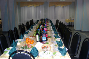Торжественный ужин по случаю Зимней сессии Методологического института 
        - 2007 вот-вот начнется...
